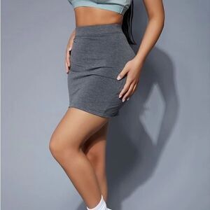 Vintage grey fitted midi skirt with rushing behind